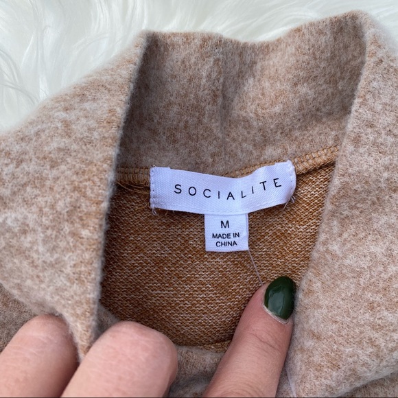 Socialite Pullover Sweater - Picture 3 of 3